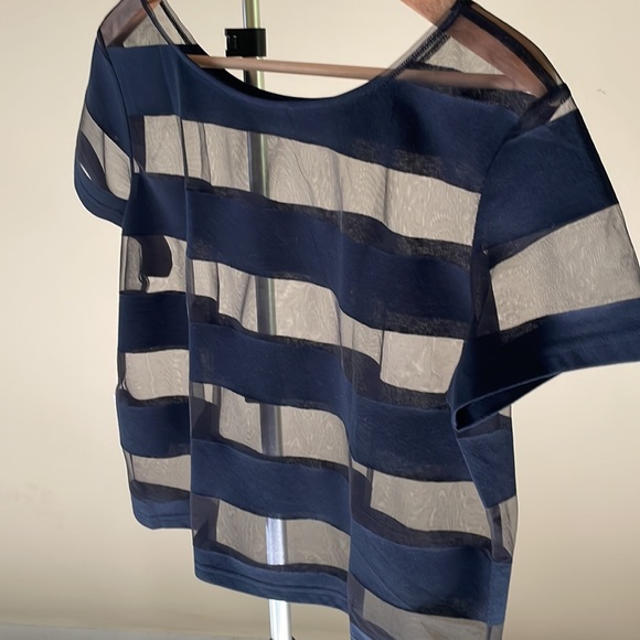 Reebok women Black D layer set-striped semi sheer boxy studio top - Picture 11 of 11